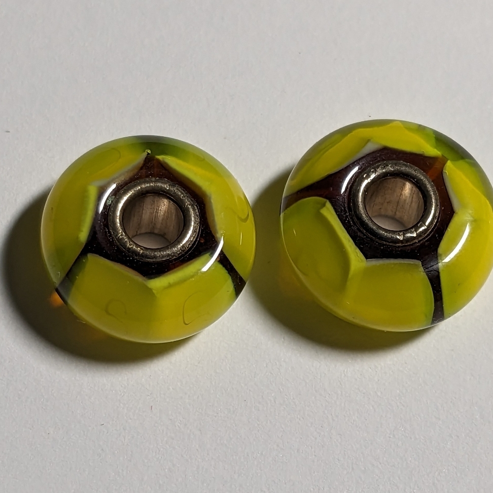Pair of 2 yellow Murano Glass trollbeads 925 charms for bracelet